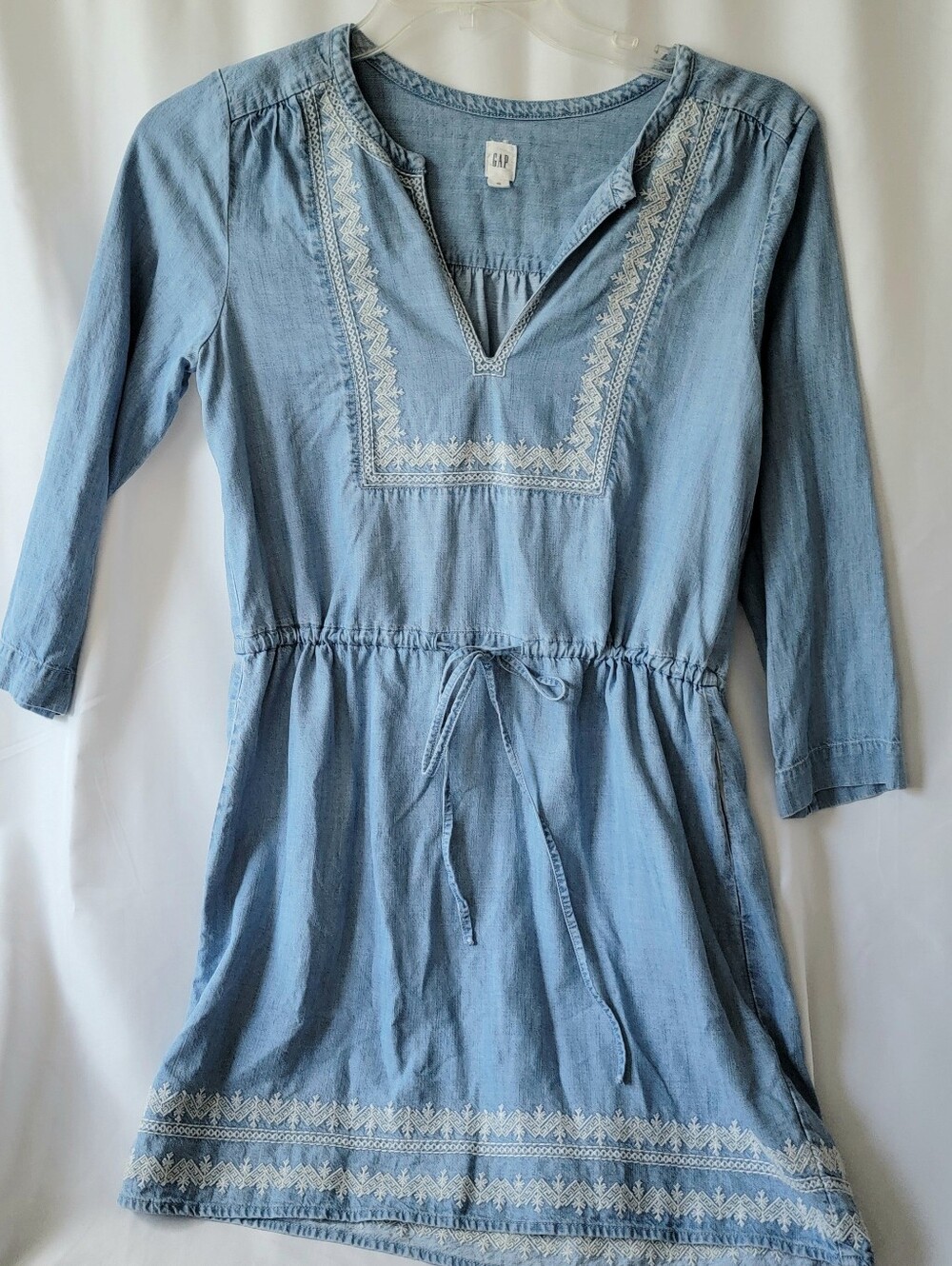 GAP Women's Light Blue Embroidered Chambray Dress in XS